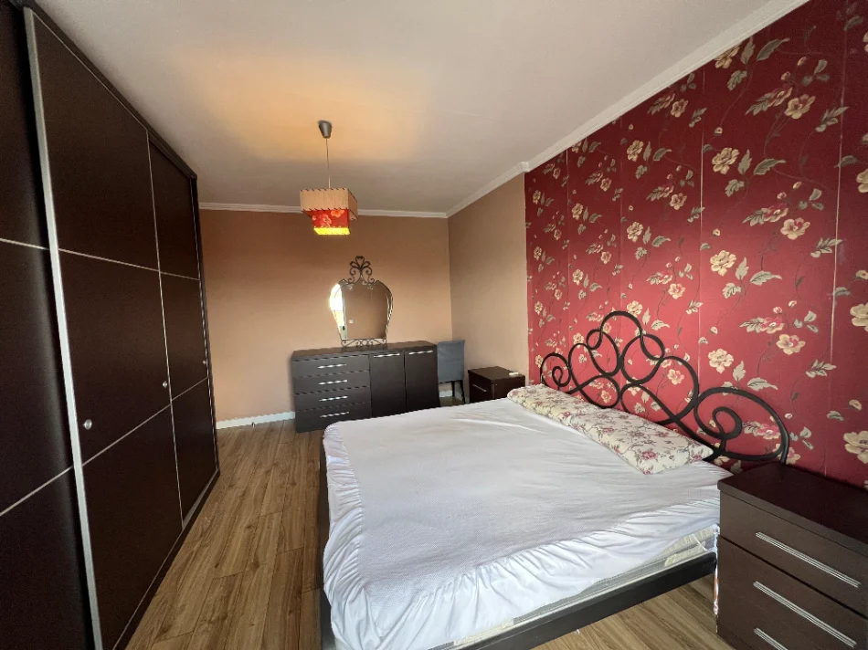 Tirane, shitet apartament 3+1+Ballkon Kati 10, 133 m² 355.000 € (Rruga e kosovarve)