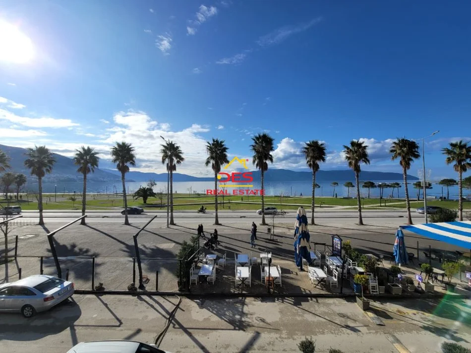Vlore, jap me qera apartament 2+1+Ballkon Kati 2, 110 m² 500 € (Lungomare)