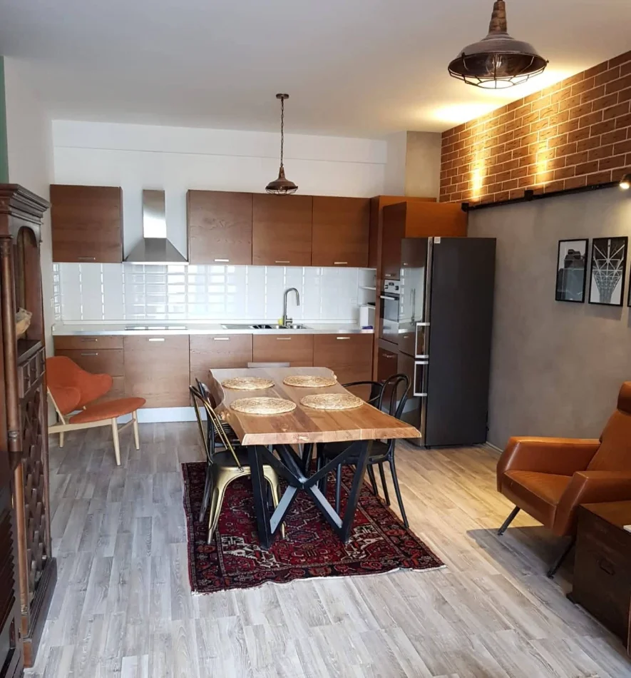 Tirane, shitet apartament 2+1+Aneks+Ballkon Kati 3, 110 m² 230.000 € (ish fusha e aviacionit)