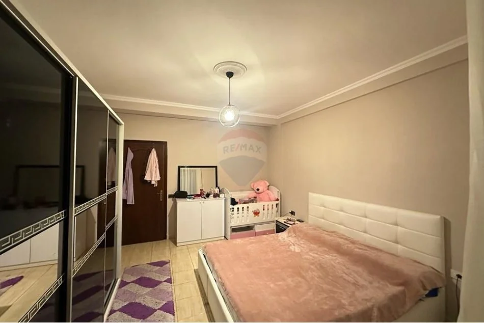 Tirane, jepet me qera apartament , 70 m² 550 € (Selvia)