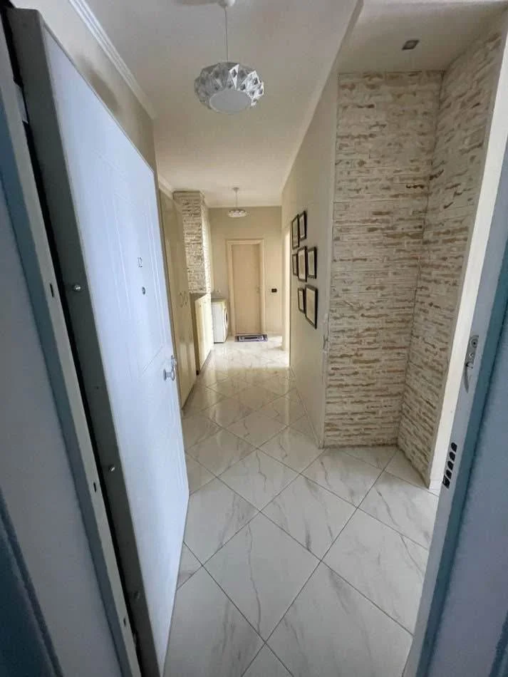 Tirane, jepet me qera apartament 2+1+Ballkon Kati 3, 97 m² 450 € (Shefqet Kuka Fresk)