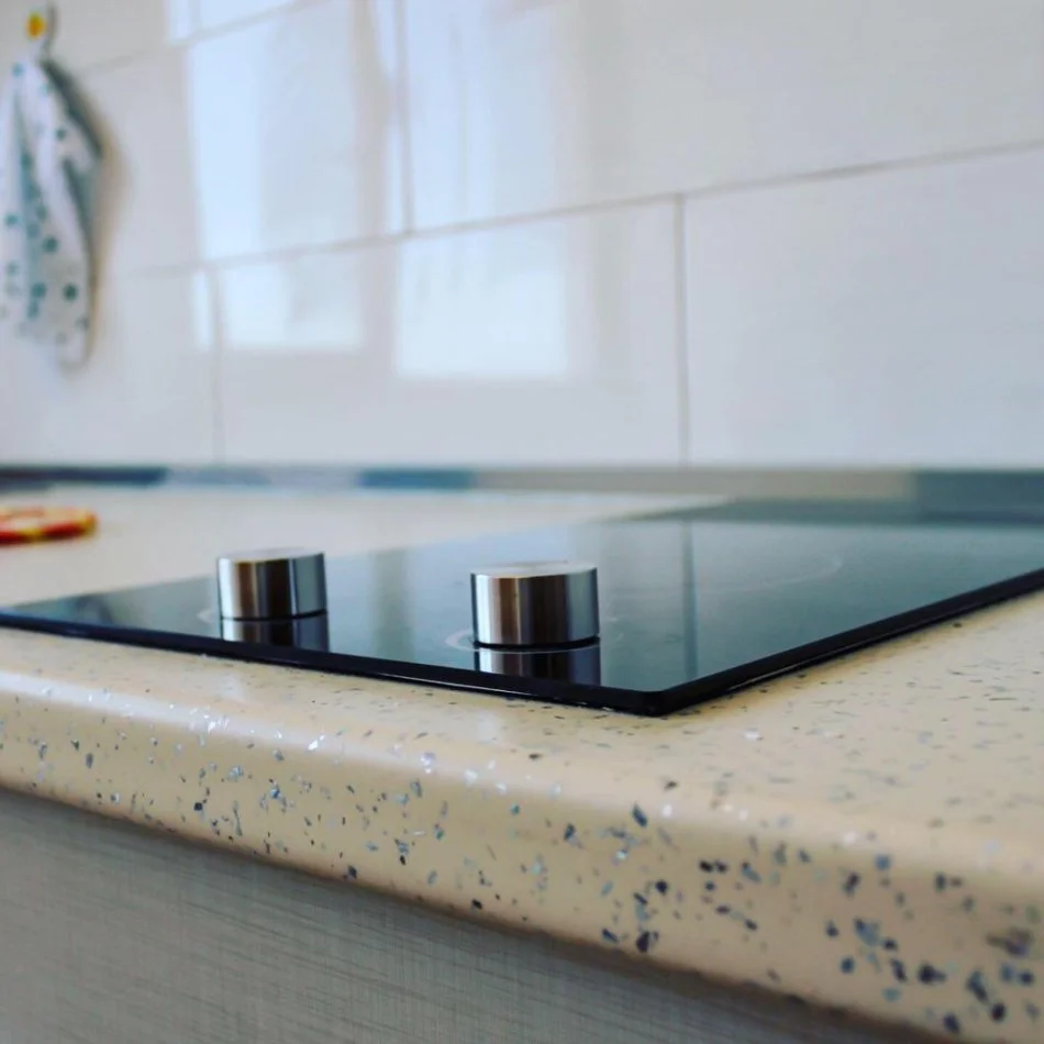 Vlore, jepet me qera garsonier 1+1 Kati 7, 250 € (Gjergj Kastrioti)