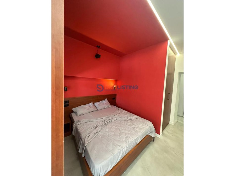 Tirane, shitet garsonier 1+1 Kati 5, 220.000 € (Shallvaret)