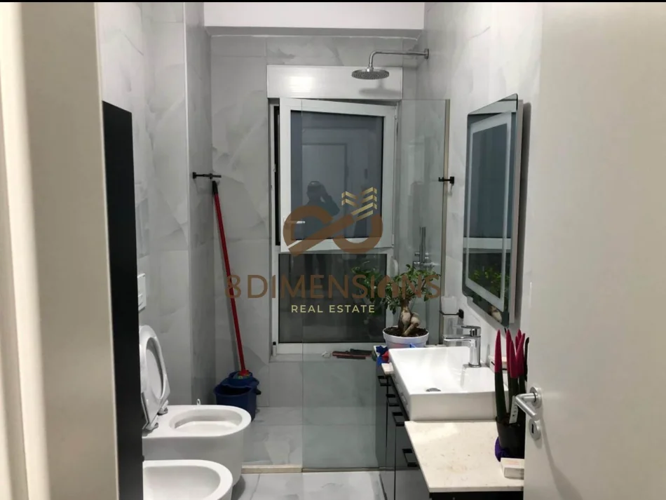 Tirane, jepet me qera apartament 1+1 Kati 6, 54 m² 400 € (ali demi)