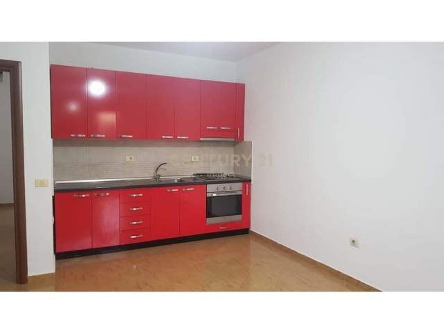 Tirane, shes apartament 2+1+BLK Kati 4, 84 m² 79.000 Euro (Rruga Don Bosko)