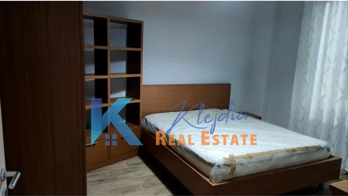 Tirane, jap me qera apartament 1+1+Ballkon Kati 6, 78 m² 550 € (Fusha e Aviacionit)