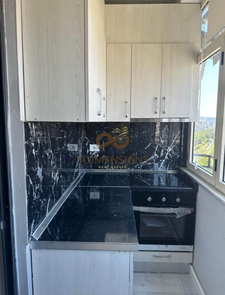 Tirane, jepet me qera apartament 2+1 Kati 7, 80 m² 600 € (ali demi)