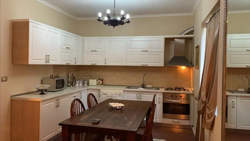 Shqiperi, shitet apartament 3+1 , 110 m² 248.000 € (Rruga e Elbasanit)