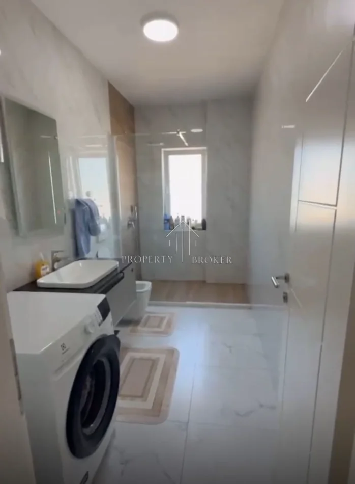 Tirane, jepet me qera apartament 2+1 Kati 7, 90 m² 800 € (21 Dhjetori)