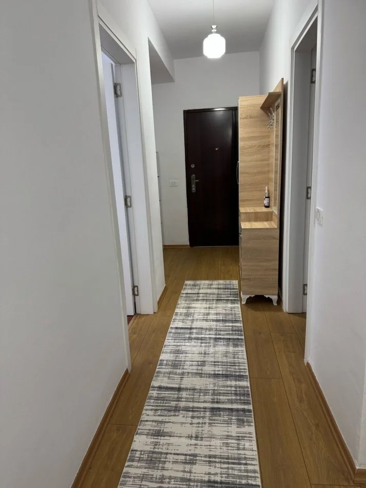 Tirane, jepet me qera apartament 2+1+Ballkon Kati 8, 87 m² 600 € (Rruga Ndre Mjeda)