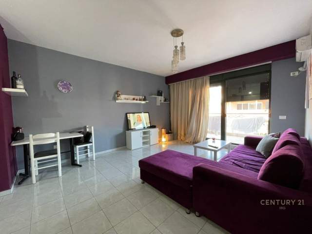Tirane, jepet me qera apartament 1+1+BLK Kati 7, 70 m² 400 Euro