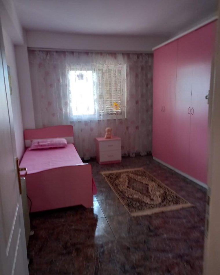 Tirane, jepet me qera apartament 2+1+Aneks Kati 6, 90 m² 600 € (RR. Him Kolli prane Myslym Shyrit)