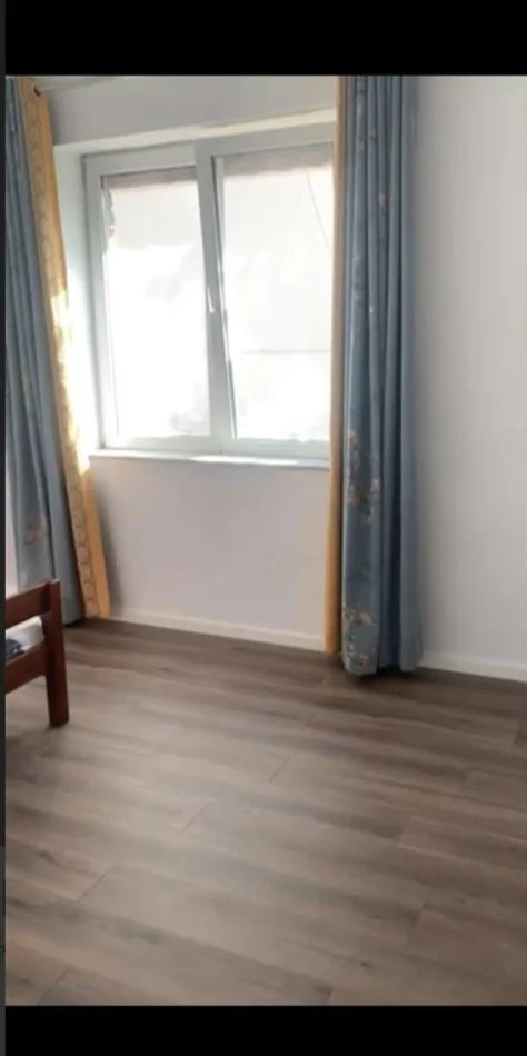 Tirane, shes apartament 2+1 , 72 m² 139.000 € (Rr.Elbasanit ish Tregu Elektrik)