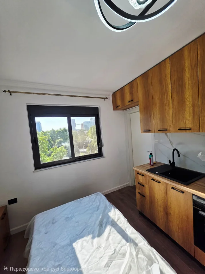 Tirane, jepet me qera garsonier Kati 4, 500 € (piramida , etc)