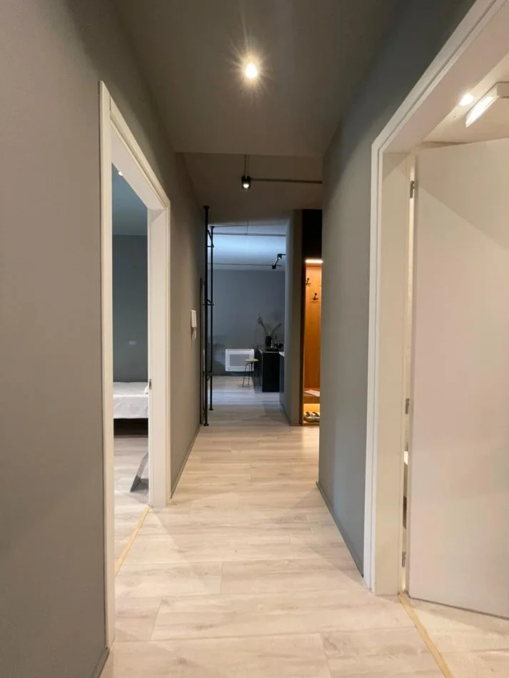 Tirane, jepet me qera apartament 2+1+Ballkon , 115 m² 2.500 € (Rruga e Elbasanit)