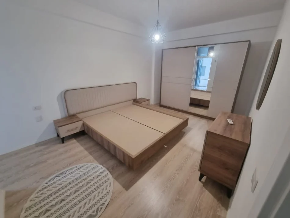 Tirane, jepet me qera apartament 2+1 Kati 7, 90 m² 650 € (Rruga ndre mjeda)