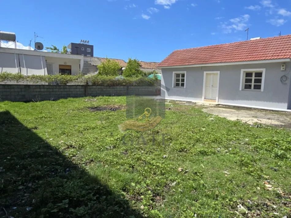 Durres, shitet shtepi 1 Katshe Kati 0, 344 m² 75.000 € (Market Lenia)