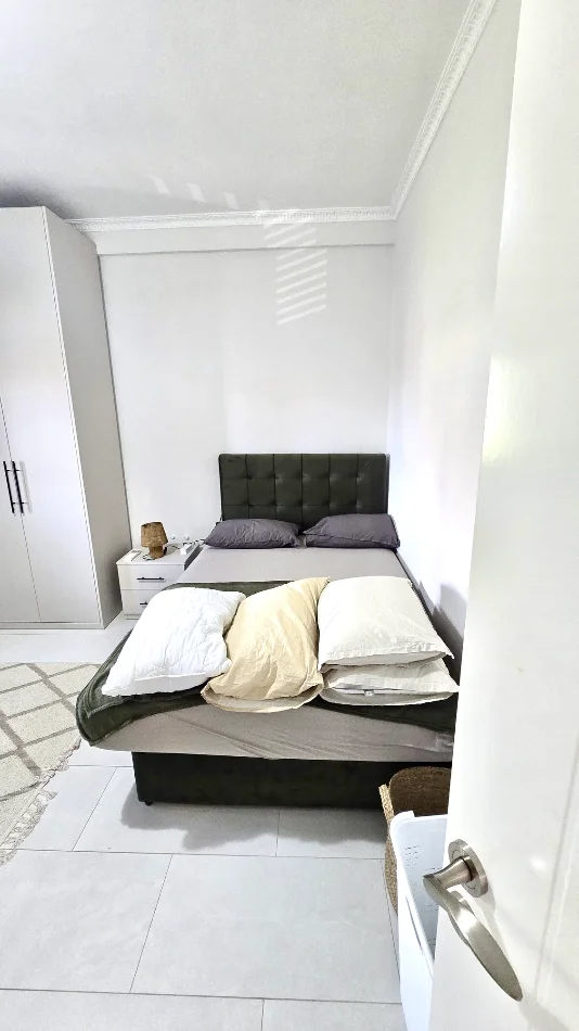 Tirane, jap me qera apartament 3+1+Ballkon Kati 2, 150 m² 700 € (Fuat Toptani)