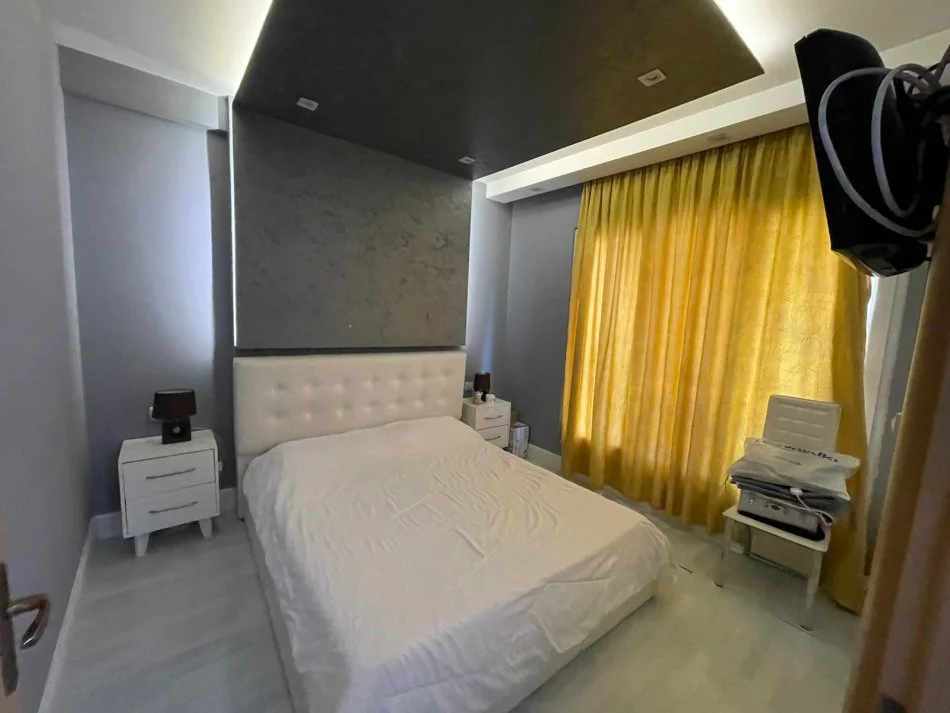 Tirane, jepet me qera apartament 2+1, Kati 4, 90 m² 400 € (Komuna e Parisit , Eleonora)