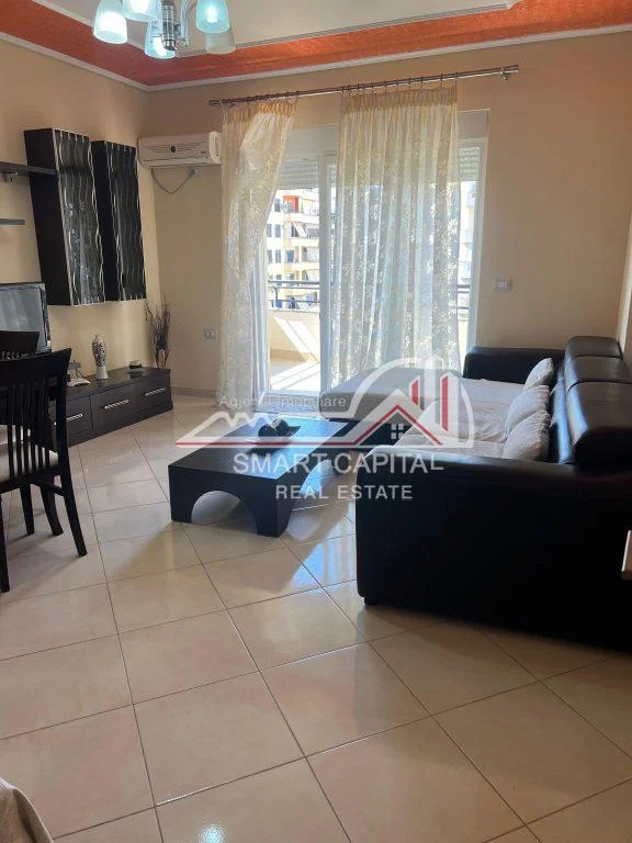 Vlore, jepet me qera apartament 1+1 Kati 6, 96 m² 350 € 