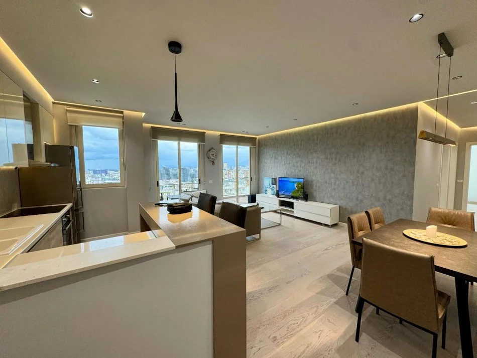 Tirane, jepet me qera apartament 2+1 Kati 1, 102 m² 950 € 