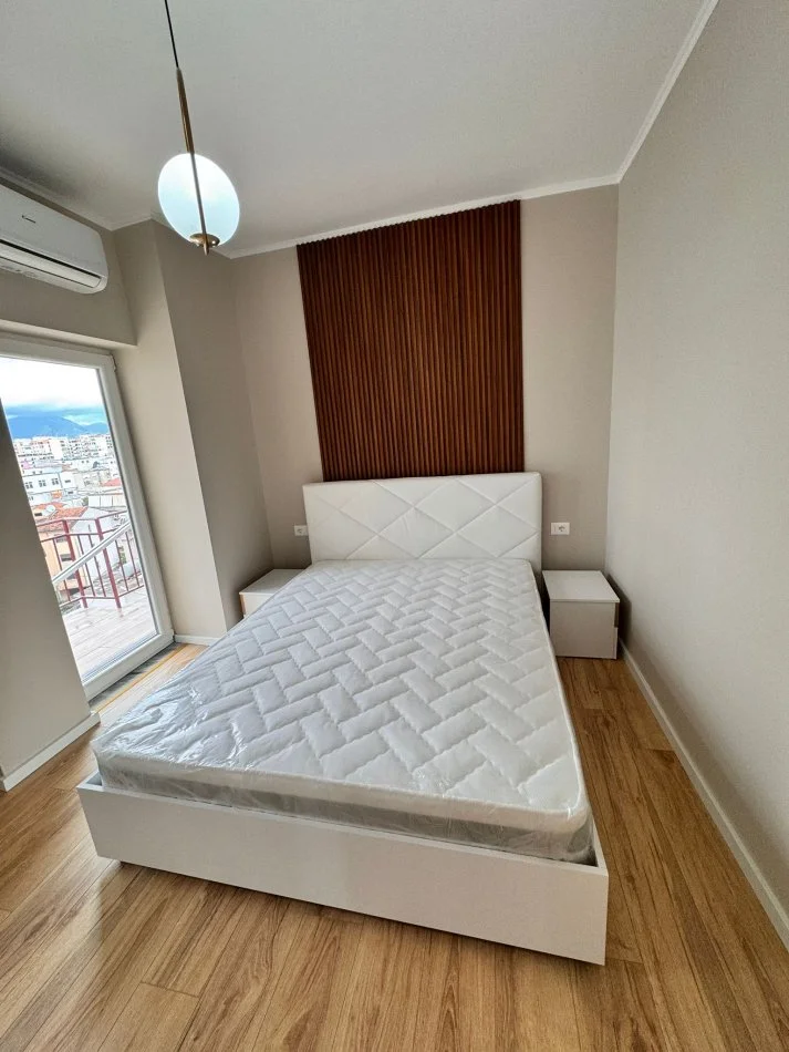 Tirane, shes apartament 1+1+Aneks+Ballkon , 65 m² 146.550 € (rr Kavajes)