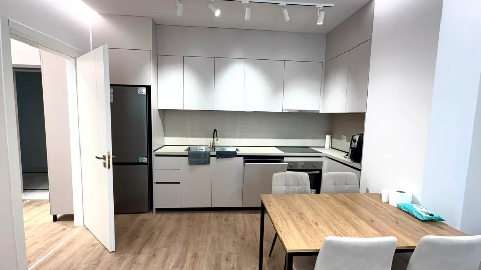 Tirane, jepet me qera apartament 1+1+Ballkon Kati 5, 111 m² (Rruga Xhanfize Keko) MLS # 530581007-231