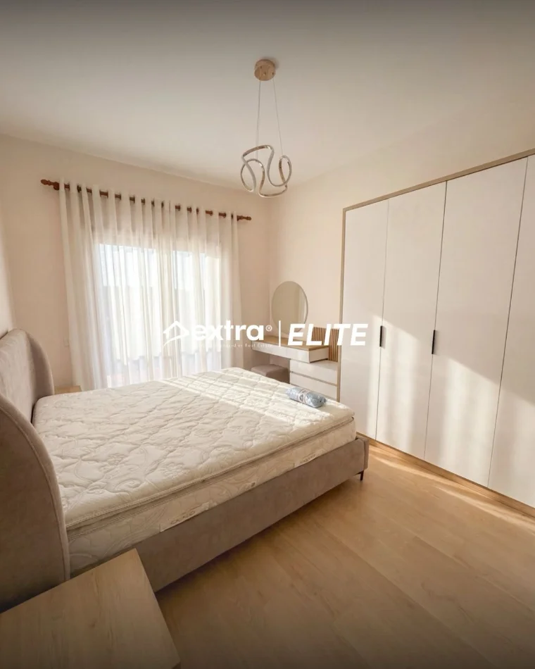 Tirane, jepet me qera 1+1 Kati 3, 78 m² 800 € (Kompleksi Delijorgji)
