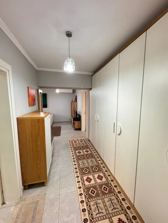 Tirane, shitet apartament , 