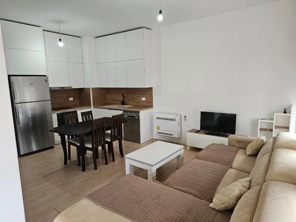 Tirane, jepet me qera apartament 2+1+parkim  Kati 6, 100 m² 550 € (Residenca Mangalem ne Ali Dem)