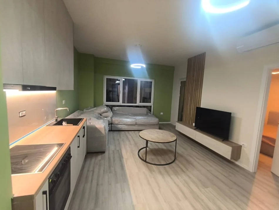 Tirane, jepet me qera apartament 1+1+Ballkon , 76 m² 650 € (Zogu i zi)