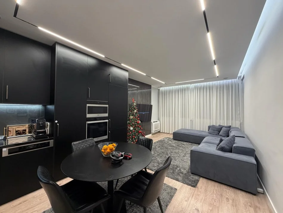 Tirane, shitet apartament 2+1+2+Ballkon , 109 m² 160.000 € (Misto Mame)