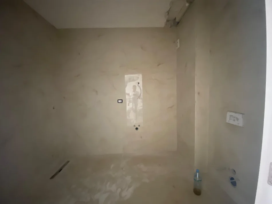 Tirane, shitet apartament 2+1+Ballkon , 91 m² 155.720 € 