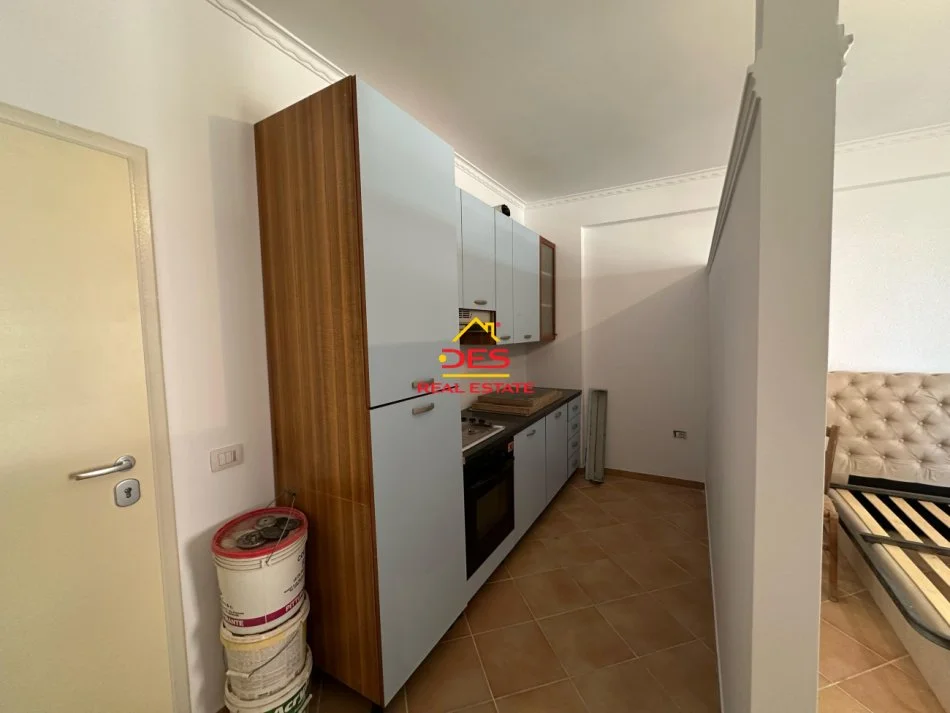 Vlore, shitet garsonier Kati 3, 50 m² 57.000 € (Rruga Gjergj Kastrioti)