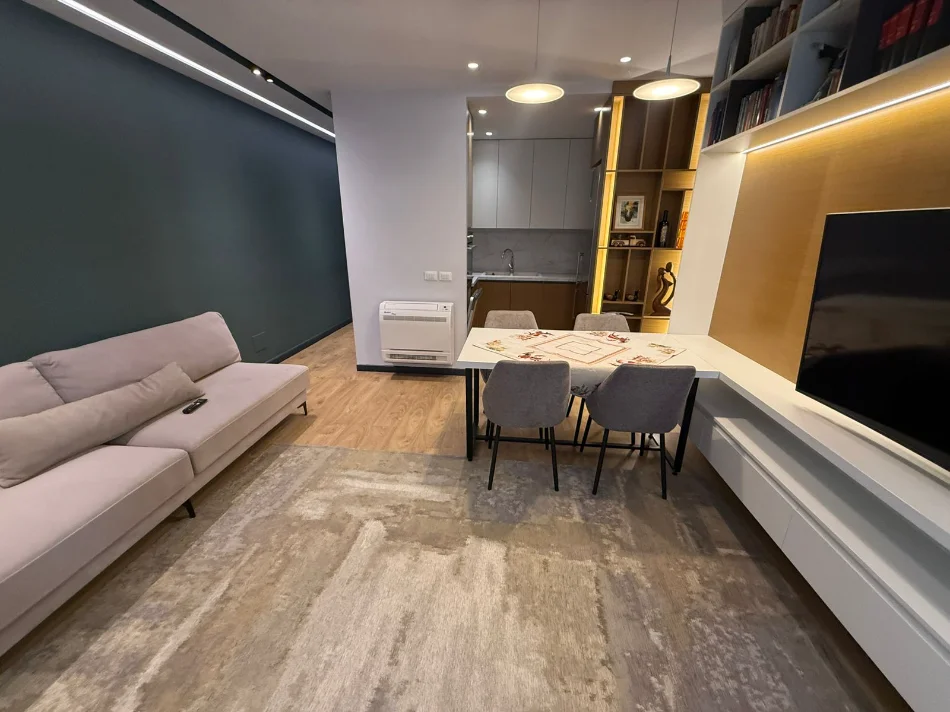 Tirane, jepet me qera apartament 2+1 Kati 3, 93 m² 1.300 € (Liqeni i Thate)
