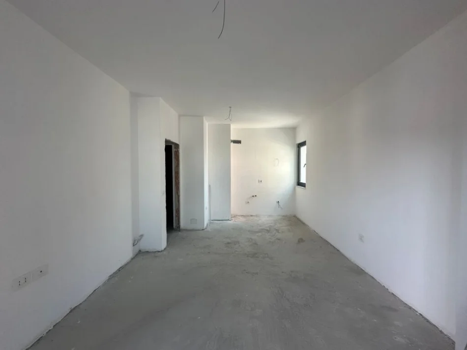 Shqiperi, shitet apartament 1+1+Ballkon Kati 3, 71 m² 180.000 € (Corner Residence)