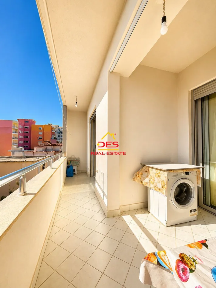 Vlore, shitet apartament 2+1+Ballkon Kati 4, 84 m² 136.000 € (Rruga Sulejman Delvina)