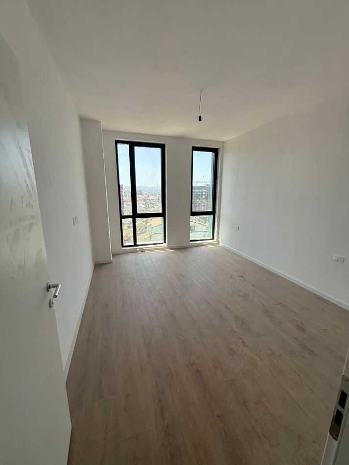 Tirane, shitet apartament 1+1 Kati 3, 80 m² 167.000 € (bulevardi ri)