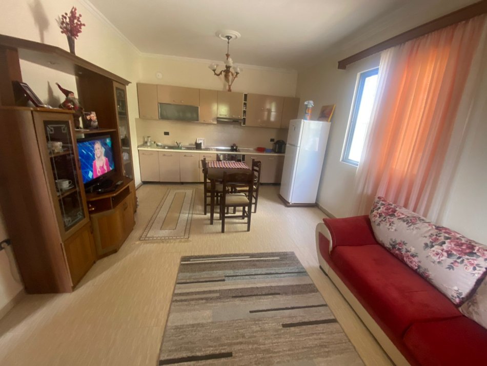 Tirane, shitet shtepi 1 Katshe , 330 m² 160,000 € (Rruga Dalip Topi)