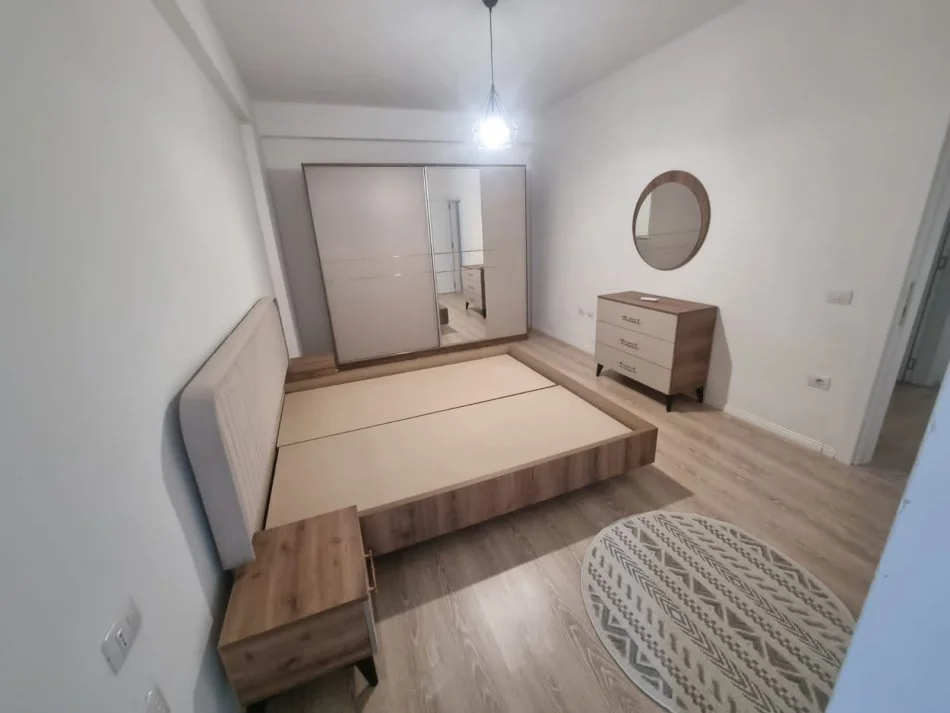 Tirane, jepet me qera apartament 2+1 Kati 7, 90 m² 650 € (Rruga ndre mjeda)