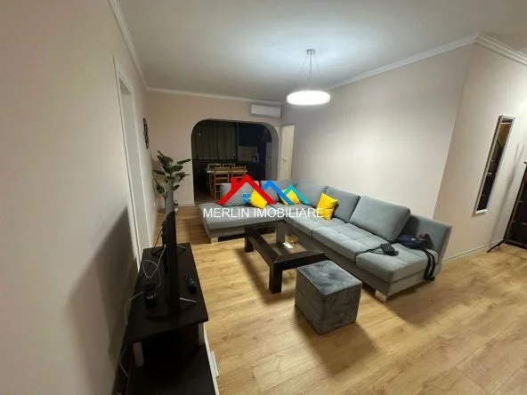 Tirane, jepet me qera apartament 2+1+Ballkon Kati 2, 81 m² 672 € (RRUGA STUDENTI,ISH-FUSHA E AVIACIONIT)