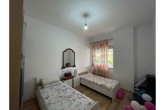 Tirane, shitet apartament Kati 0, 153 m² 120.000 Euro (Rruga Teodor Keko)