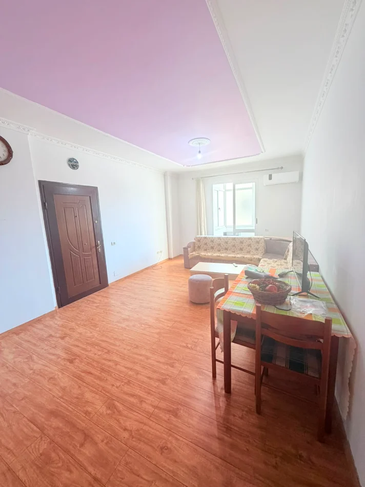 Durres, jepet me qera apartament 2+1 Kati 3, 120 m² 399 €