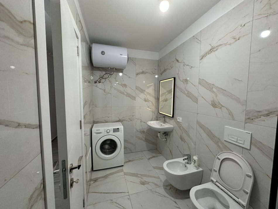 Tirane, jap me qera apartament 2+1+Aneks+Ballkon Kati 5, 110 m² 500 € (Shkoze)