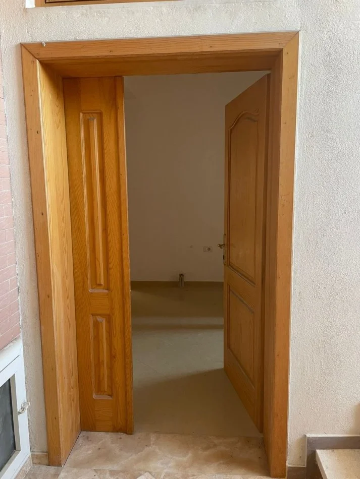 Tirane, shitet Vile 2+1 Kati 4, 295 m² 400.000 € (Rruga Ejup Kastrati)