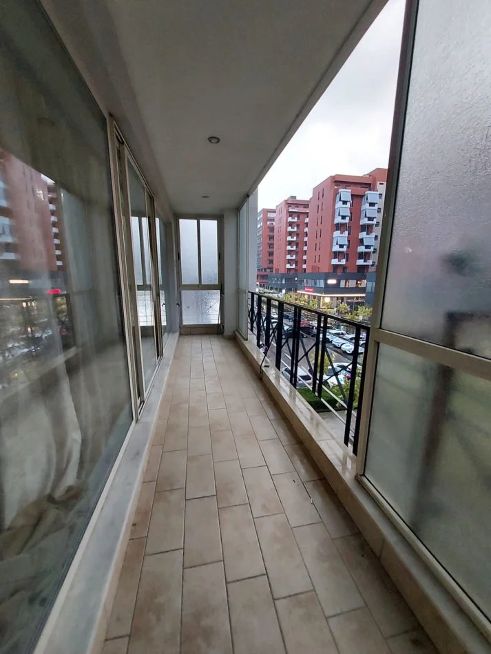 Tirane, jepet me qera 2+1 Kati 2, 90 m² 750 € (Kompleksi Delijorgji)