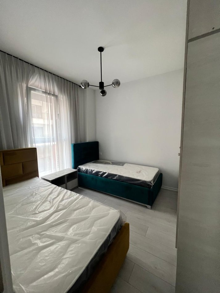 Tirane, jepet me qera apartament 2+1 Kati 1, 80 m² 750 € (Trio Tower Residence)