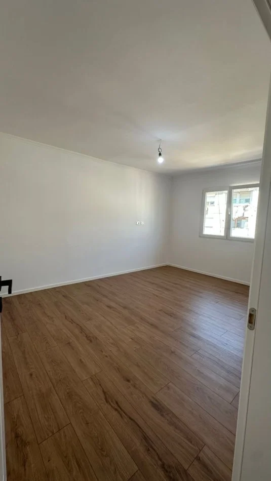 Tirane, shitet apartament 2+1 Kati 4, 73 m² 129.000 € (Pediatria)