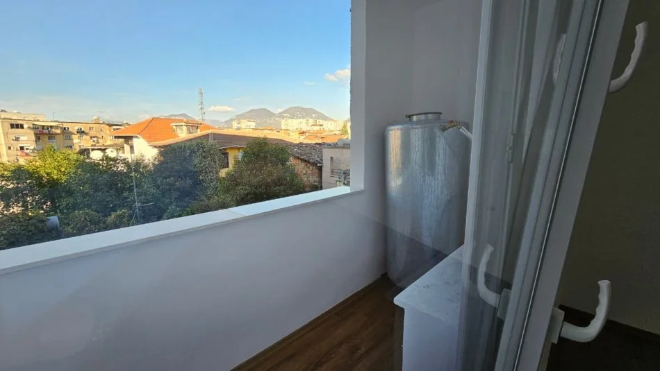 Tirane, shitet apartament 2+1 Kati 4, 76 m² 145.000 € 