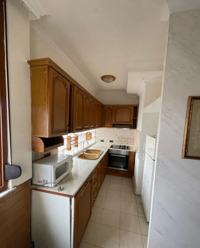 Tirane, jepet me qera apartament 2+1 Kati 8, 85 m² 700 € (RRUGA E ELBASANIT,PRANE NJESISE BASHKIAKE NR 2)